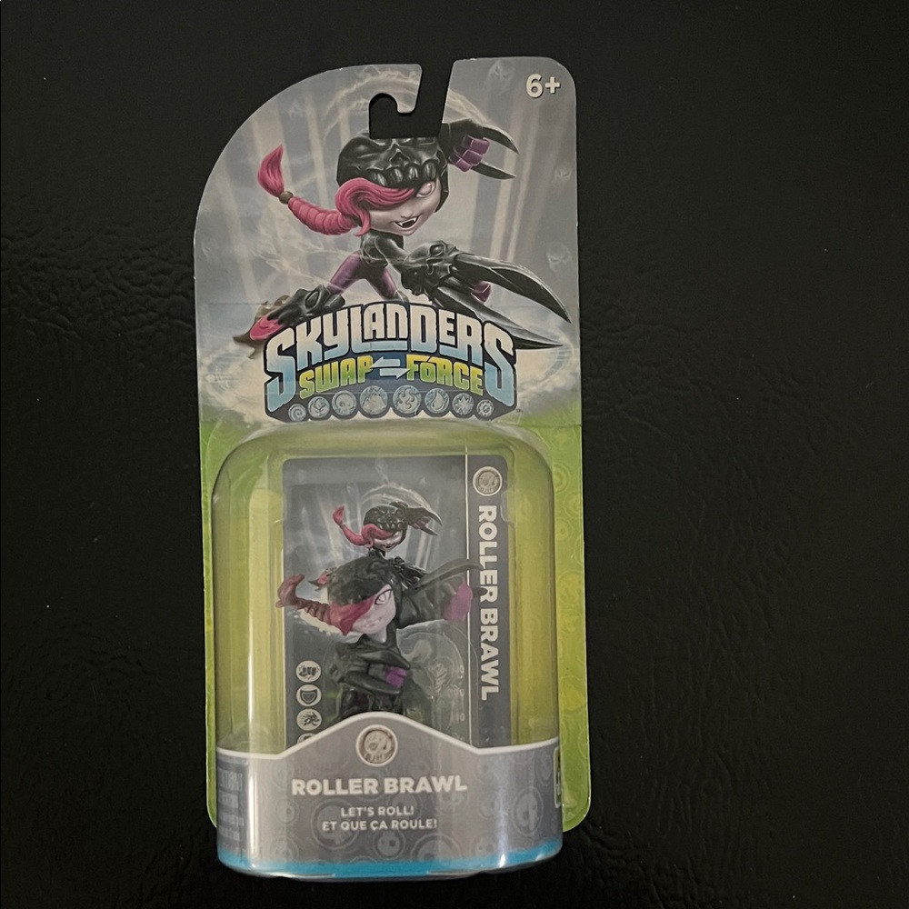 Skylanders Swap Force Roller Brawl Figure - Black and Pink